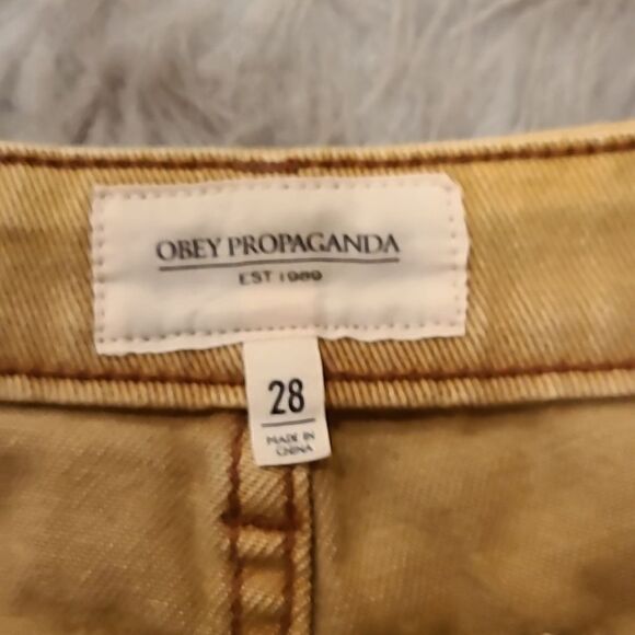 Obey propaganda rustic yellow distressed cuffed jean shorts size 28 - Picture 2 of 5
